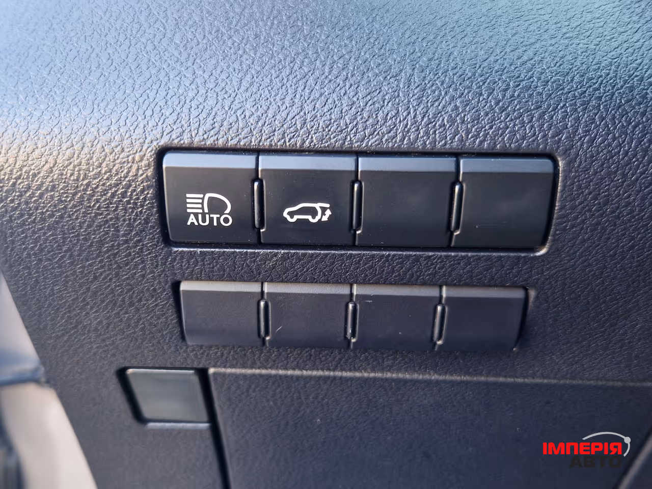 Lexus RX - фото 18