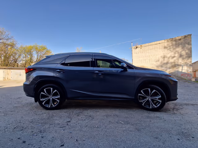 Lexus RX - фото 3