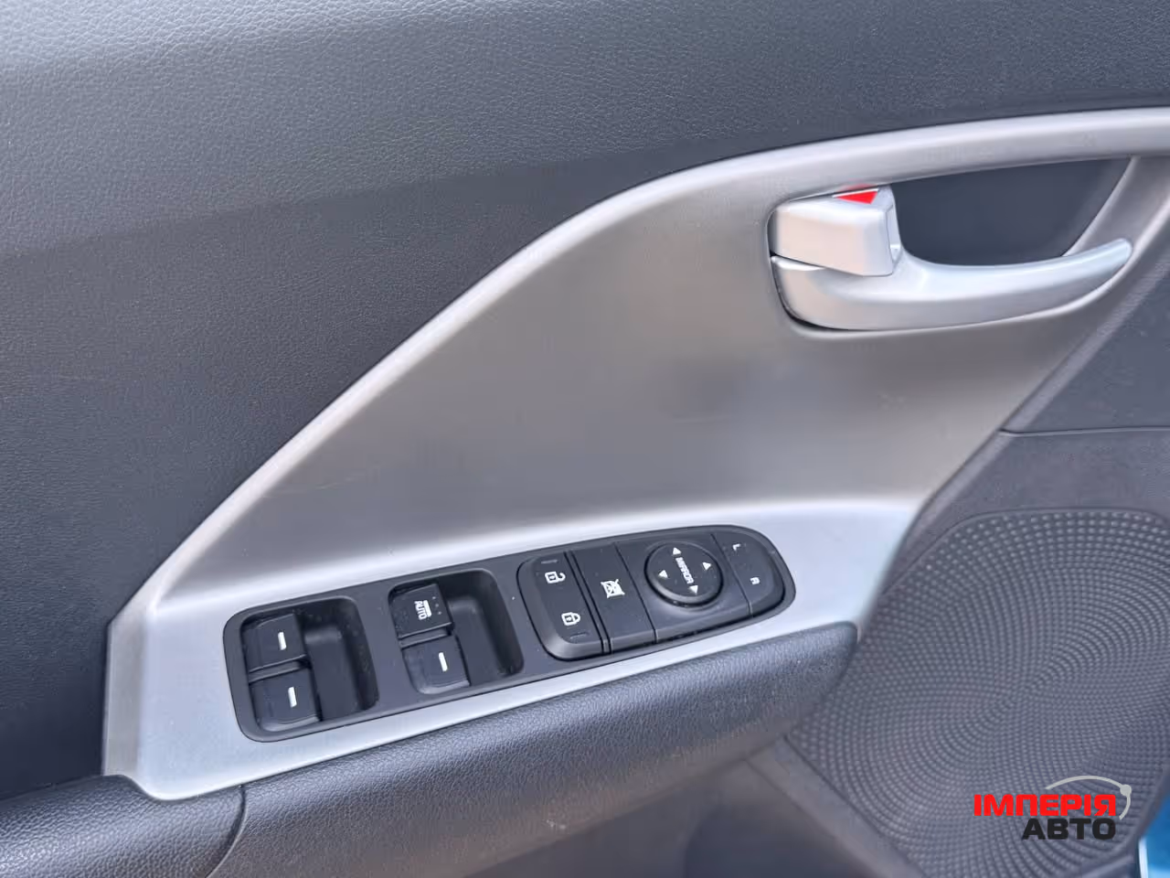 Kia Niro - фото 12