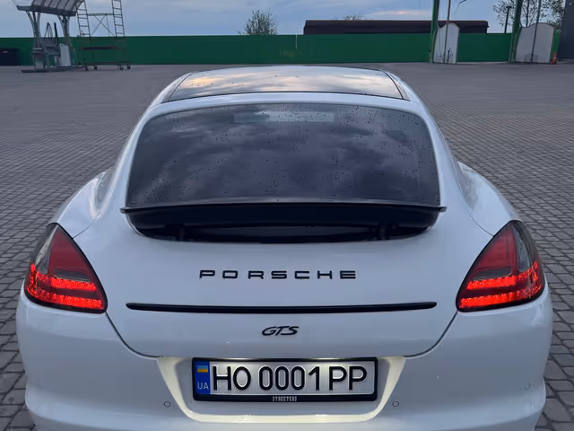 Porsche Panamera - фото 3