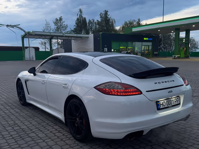 Porsche Panamera - фото 4