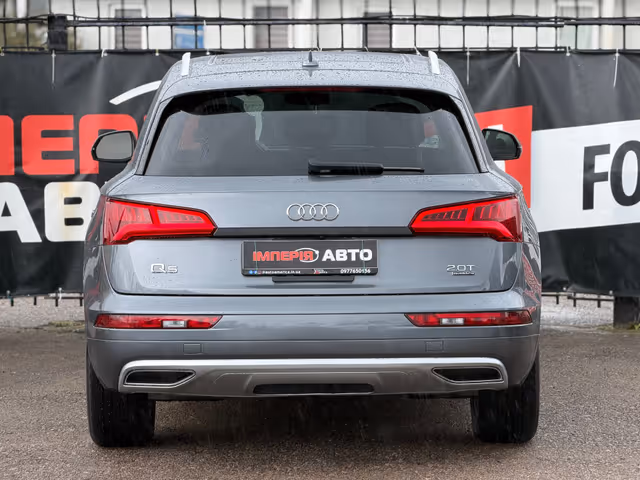 Audi Q5 - фото 3
