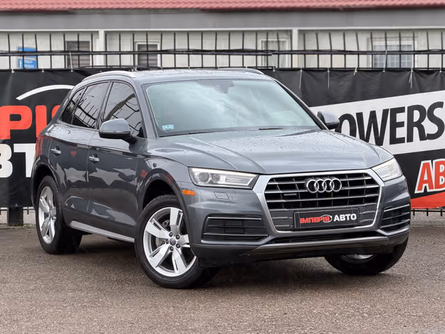 Audi Q5 - фото 1