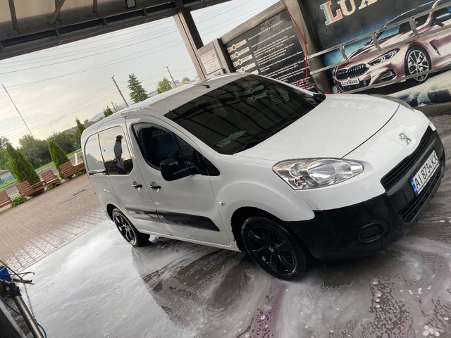 Peugeot Partner - фото 5