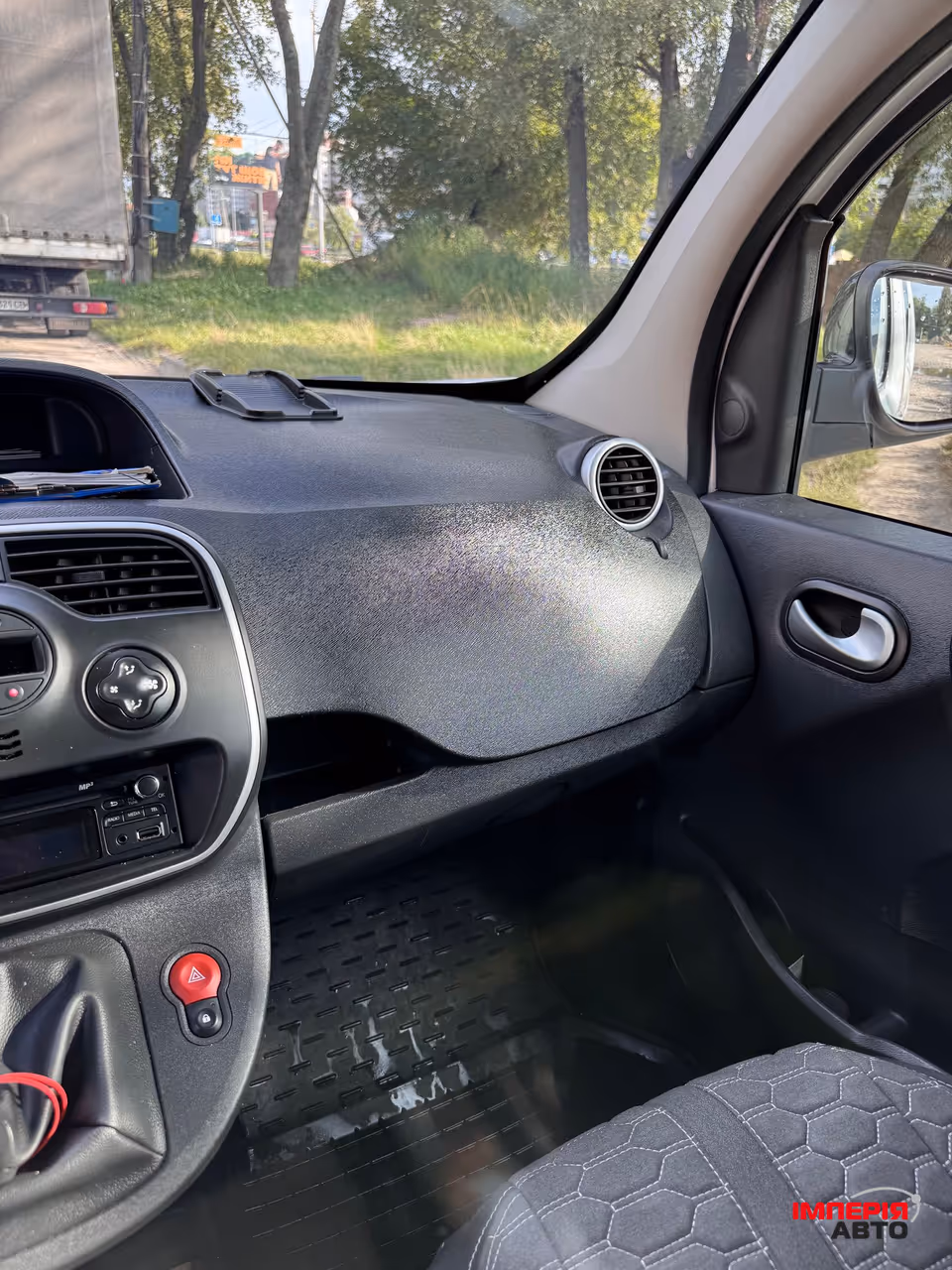 Renault Kangoo - фото 4