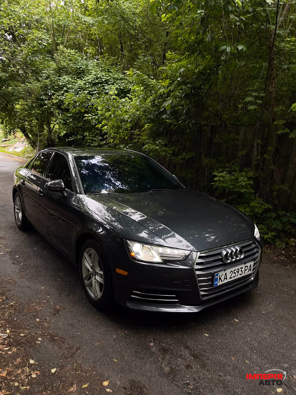 Audi A4 - фото 2