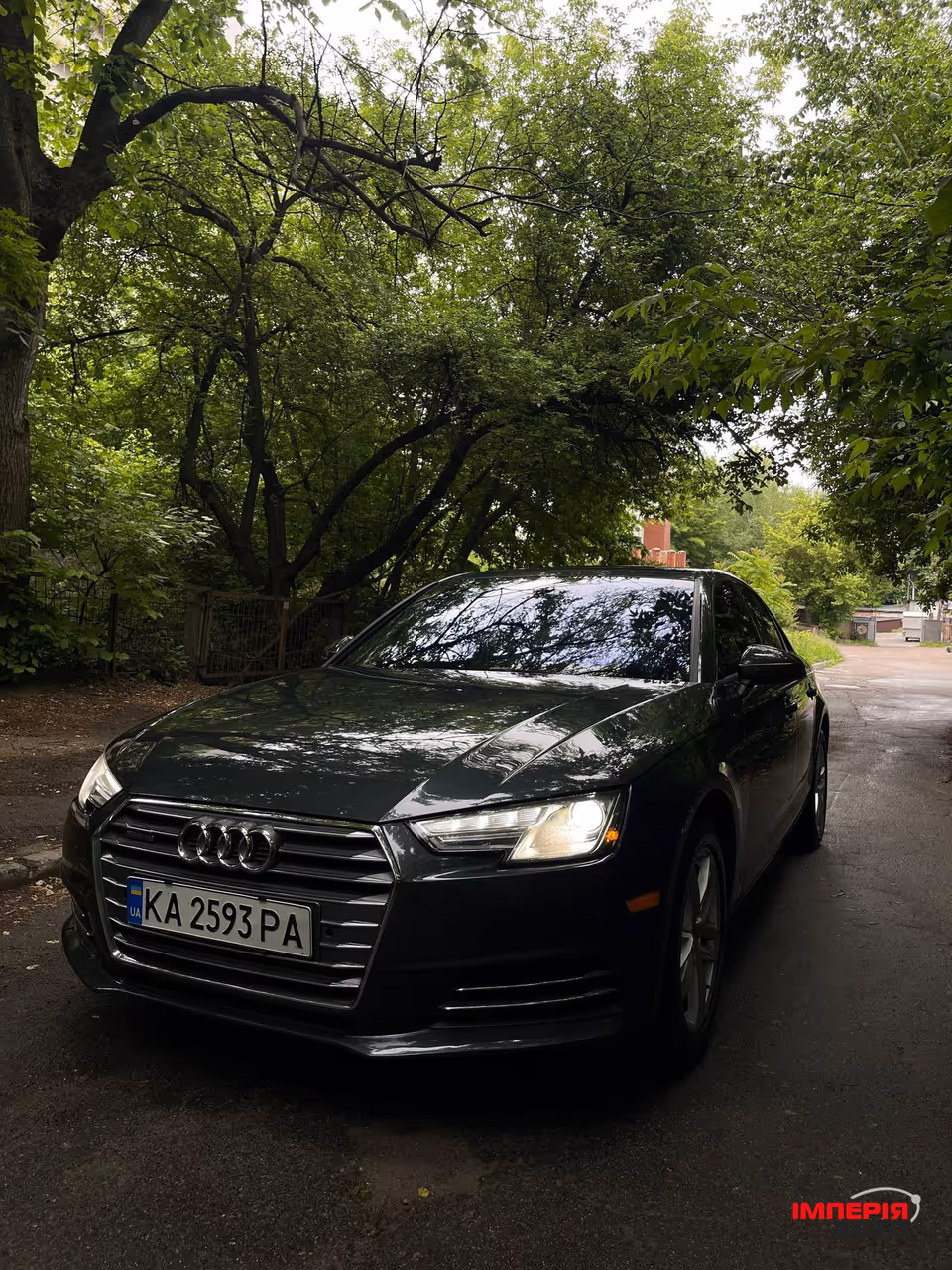 Audi A4 - фото 1