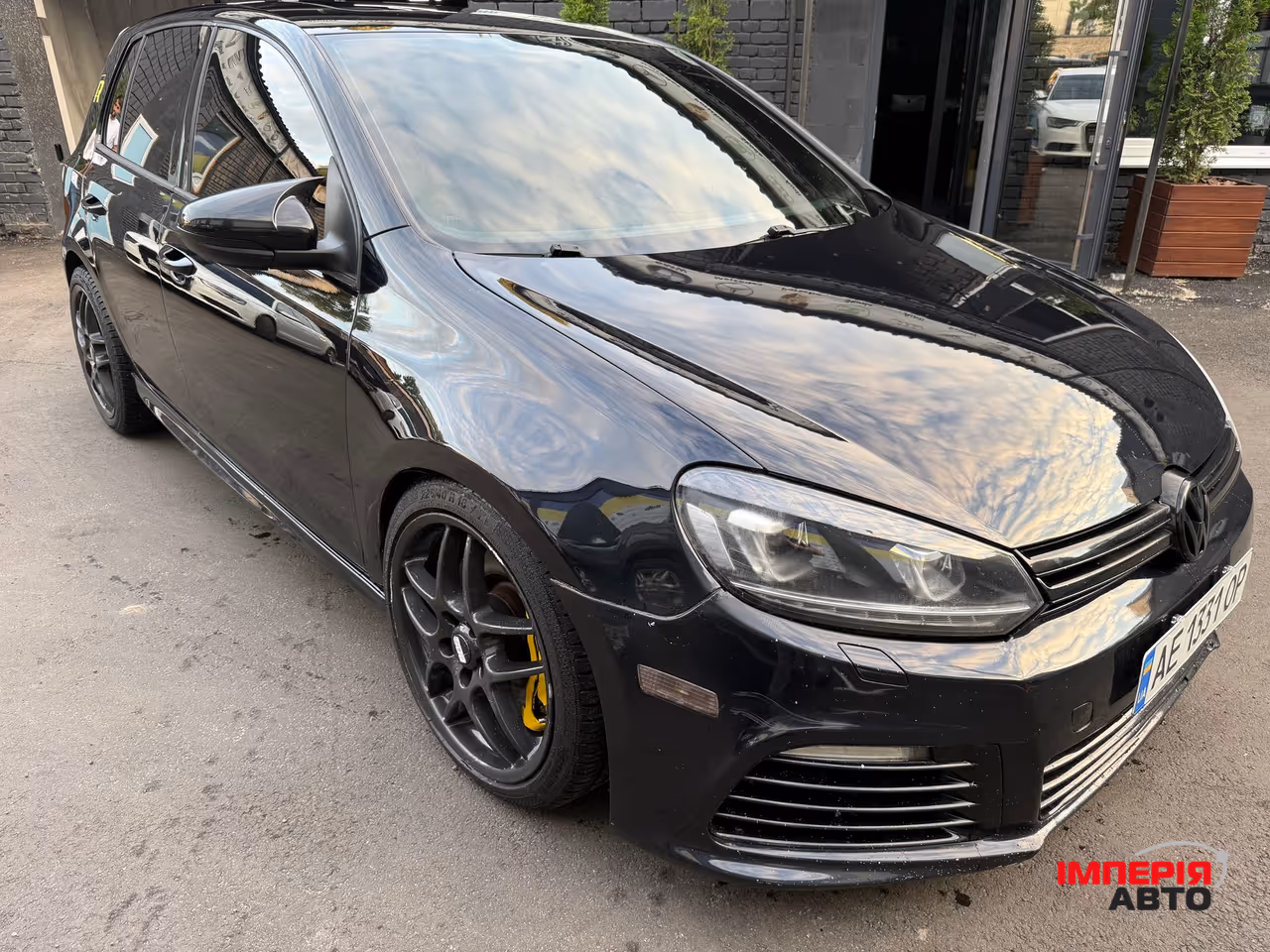 Volkswagen Golf R - фото 2