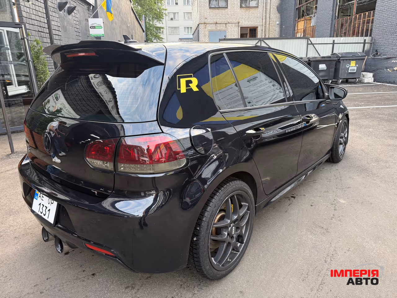 Volkswagen Golf R - фото 4