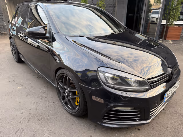 Volkswagen Golf R - фото 2