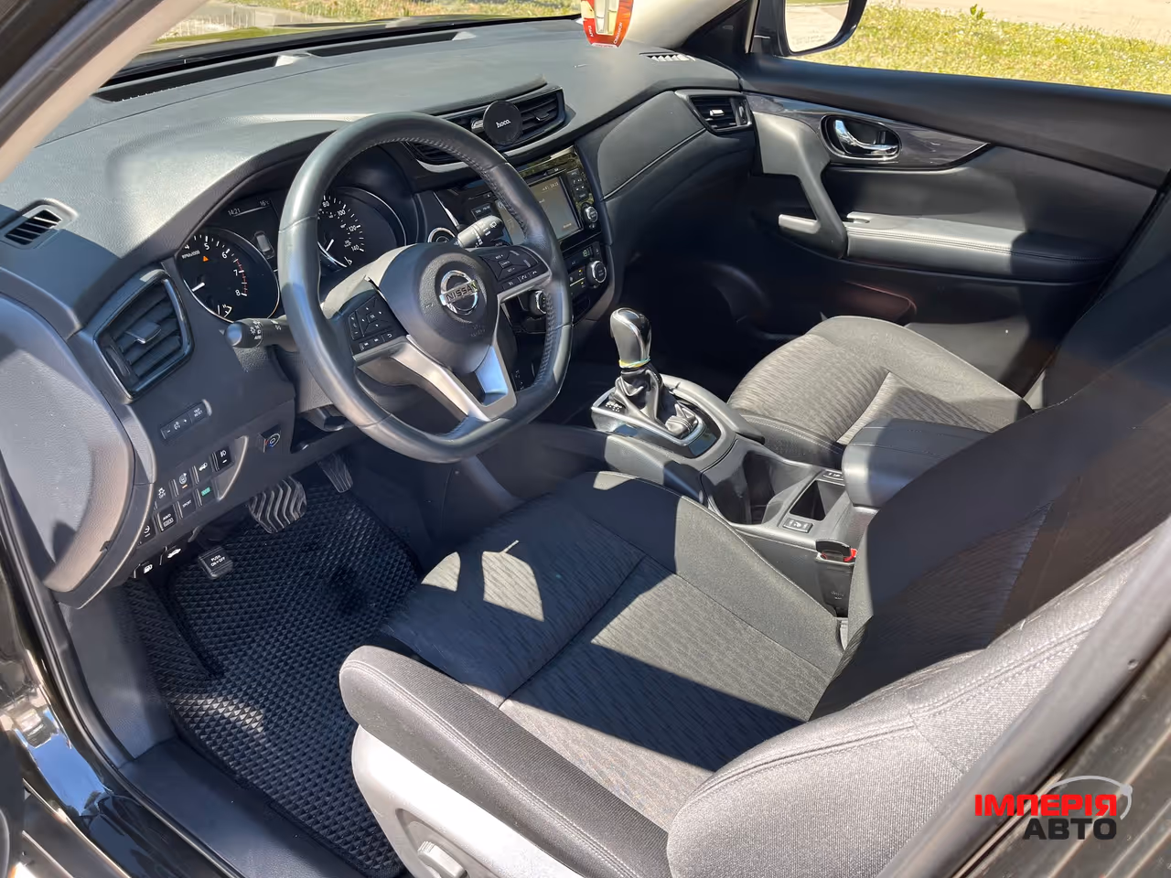 Nissan Rogue - фото 10