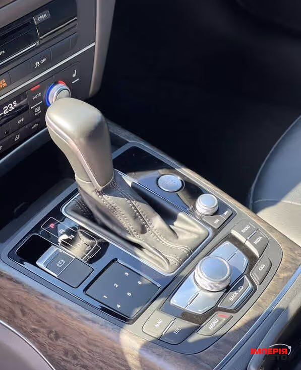 Audi A6 - фото 8