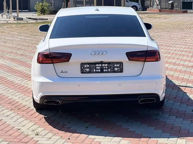 Audi A6 - фото 5