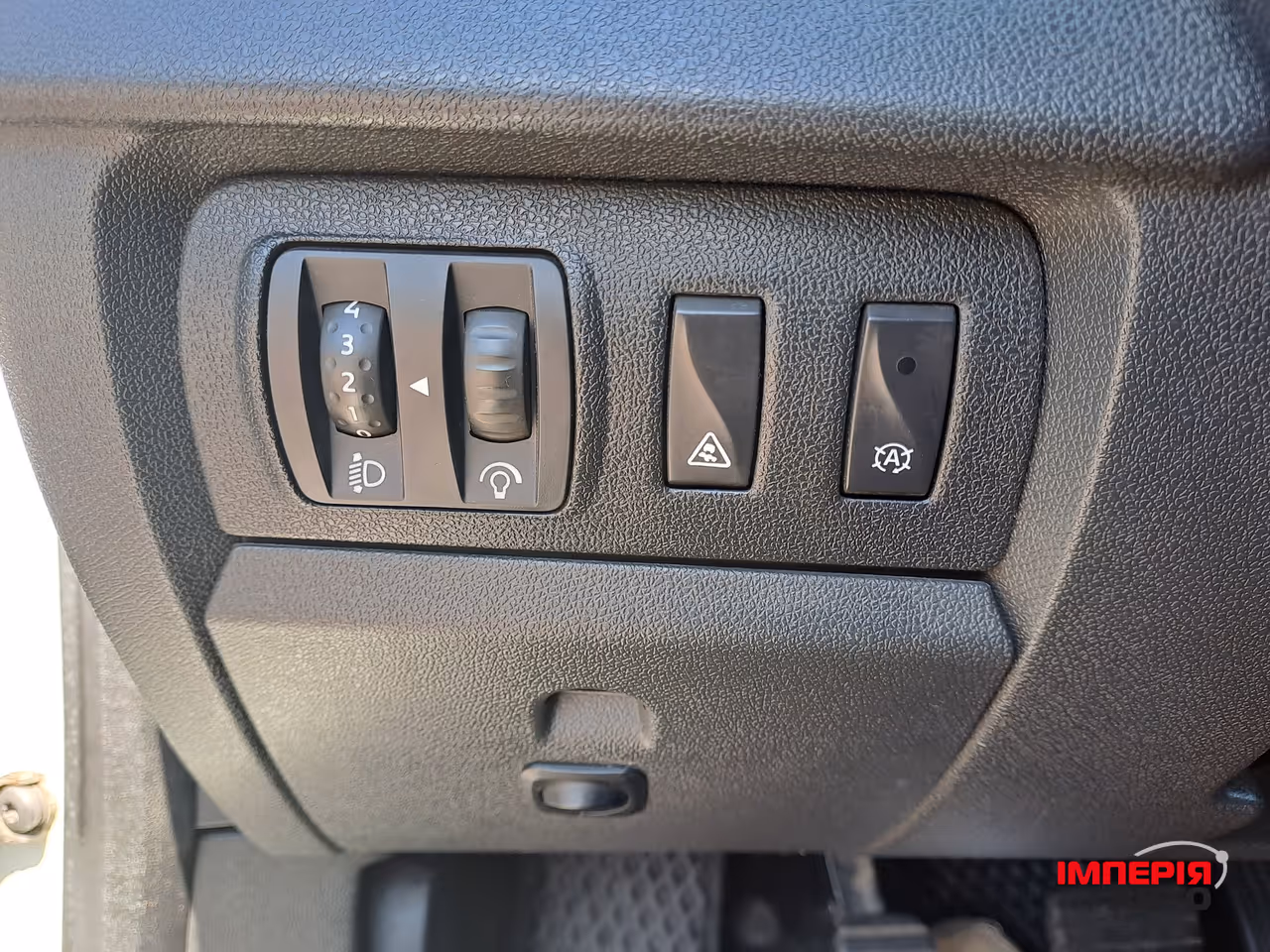 Renault Megane - фото 13