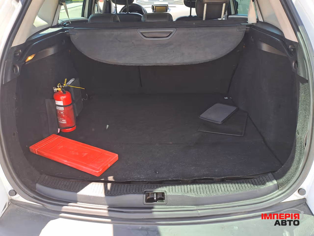 Renault Megane - фото 15