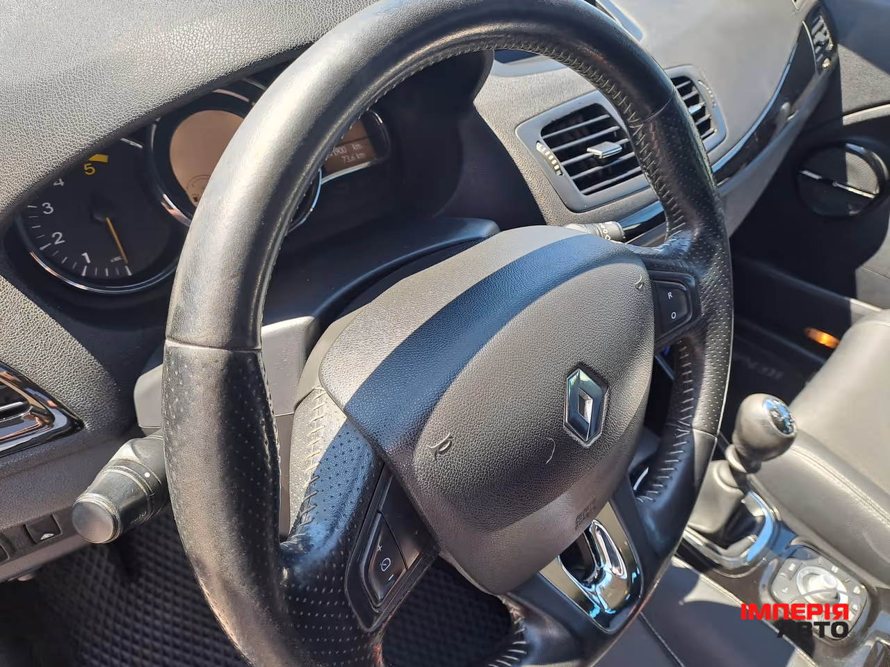 Renault Megane - фото 22