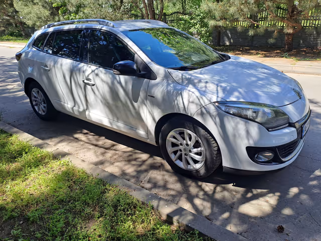Renault Megane - фото 1