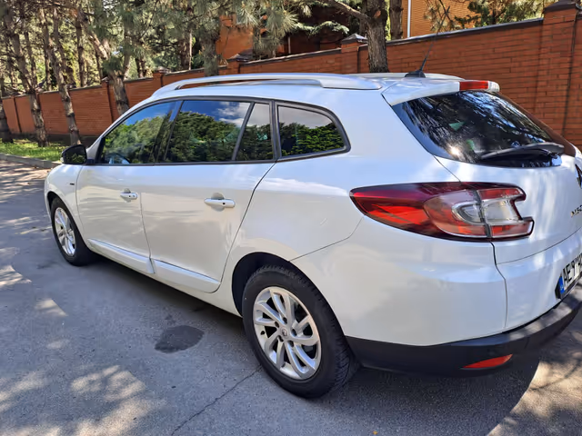 Renault Megane - фото 2