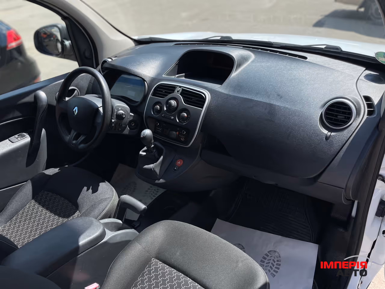Renault Kangoo - фото 46