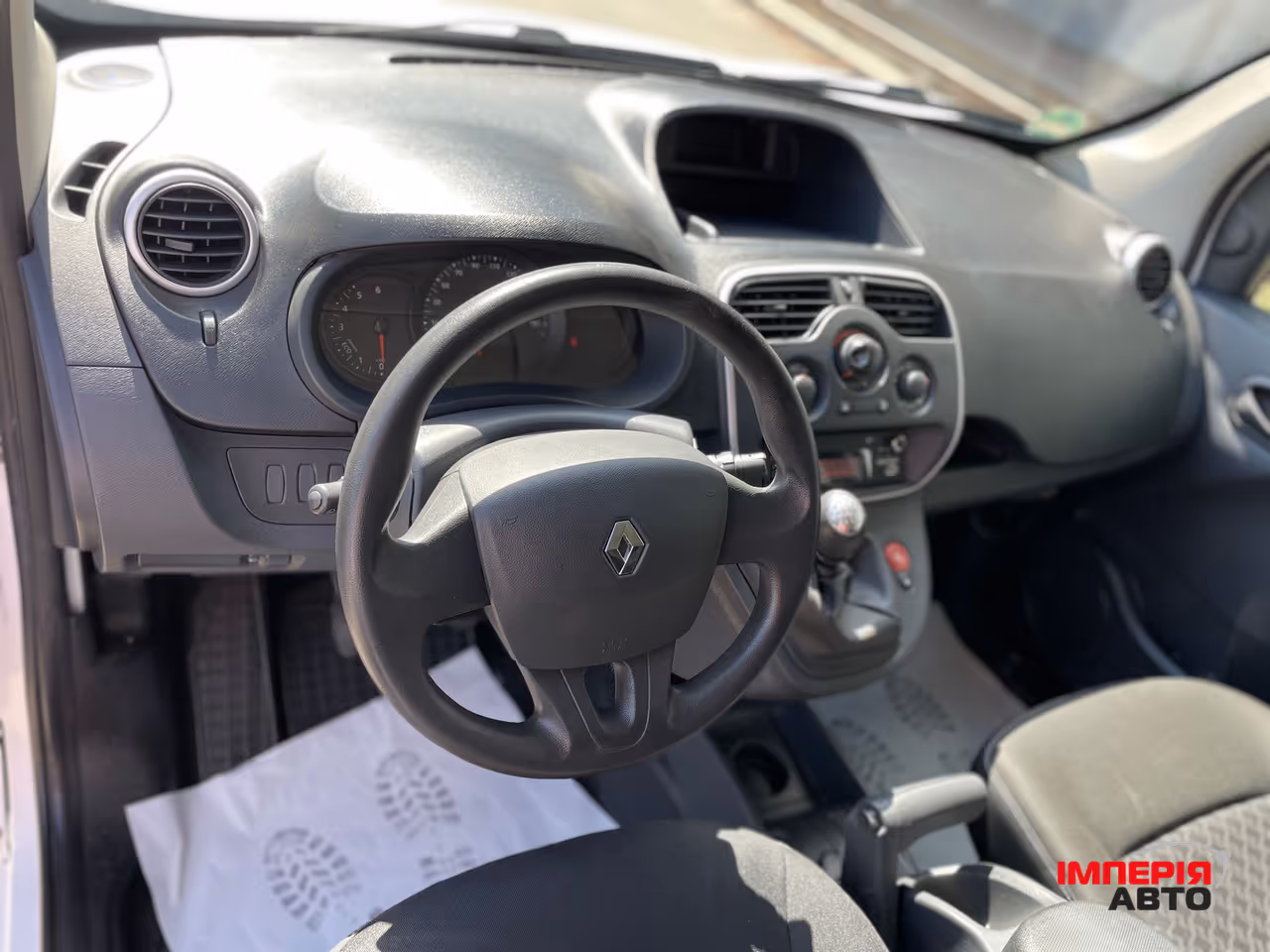 Renault Kangoo - фото 18