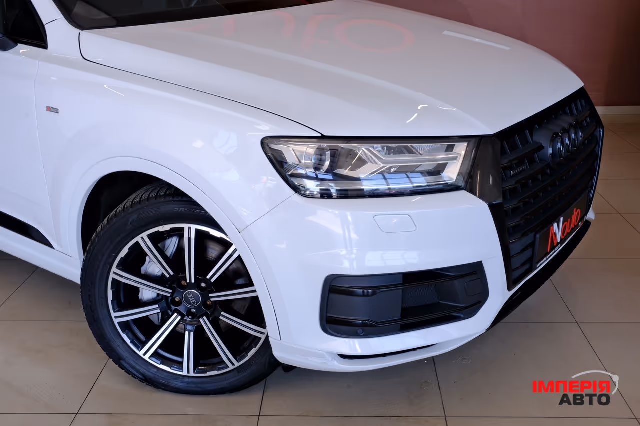 Audi Q7 - фото 3