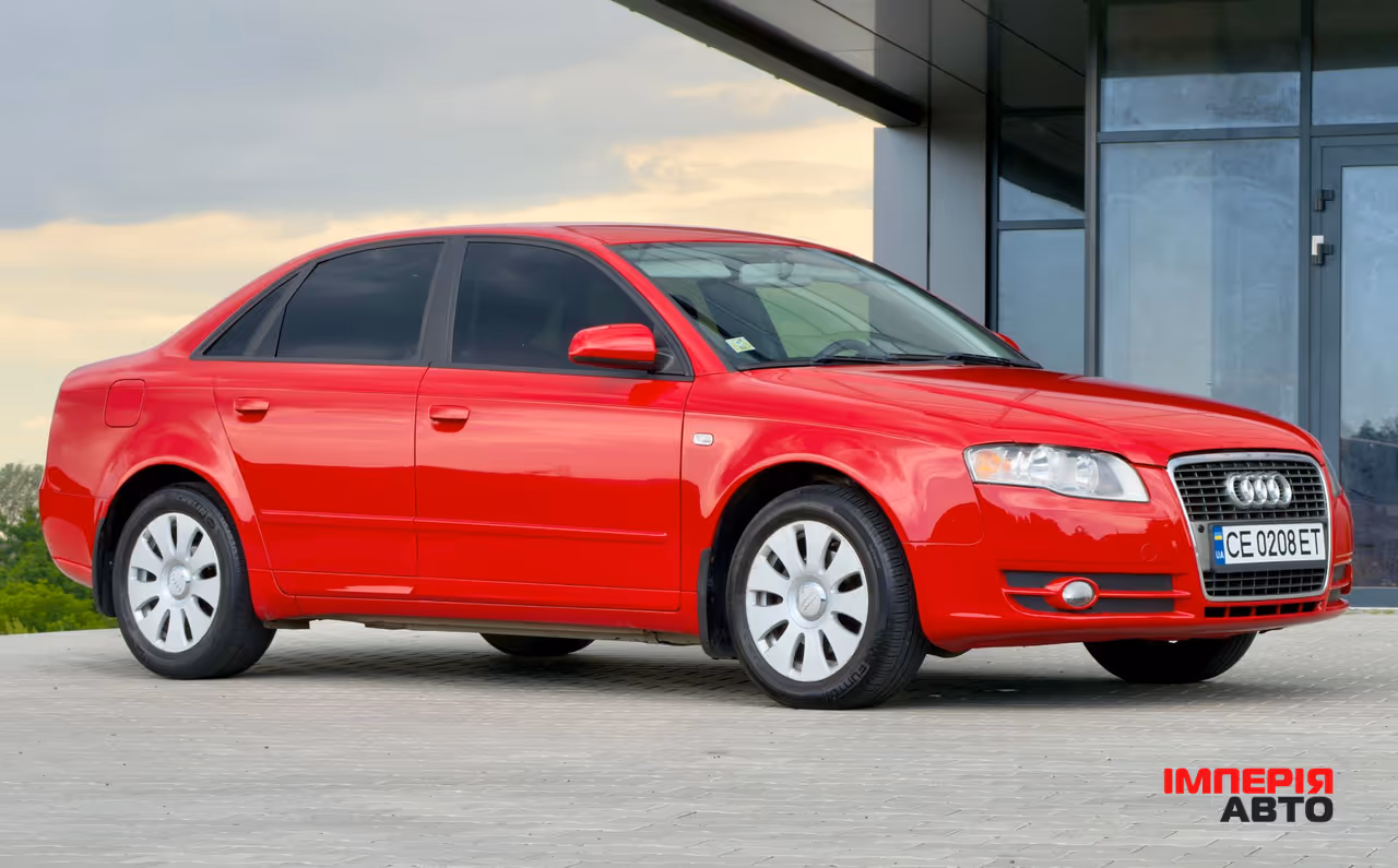 Audi A4 - фото 1