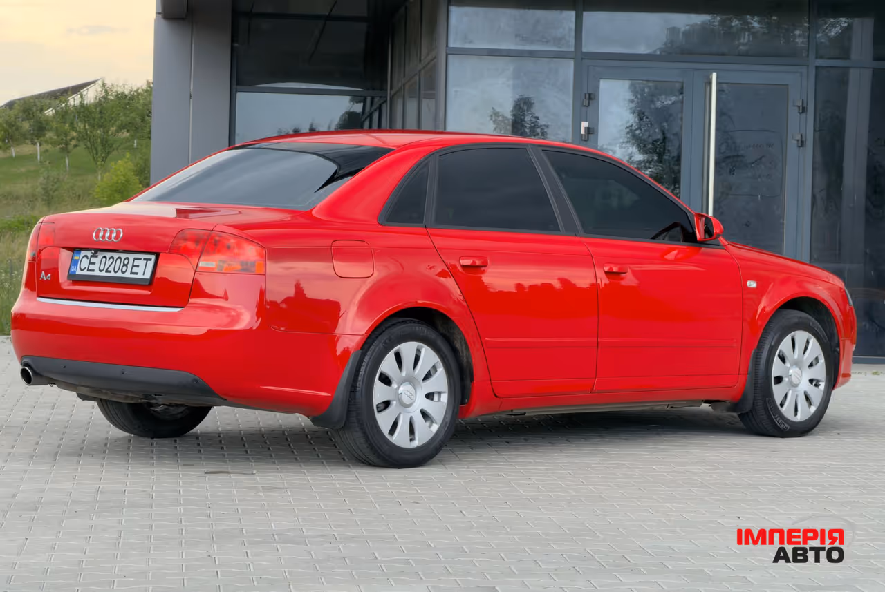 Audi A4 - фото 4