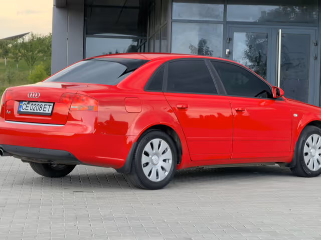Audi A4 - фото 4