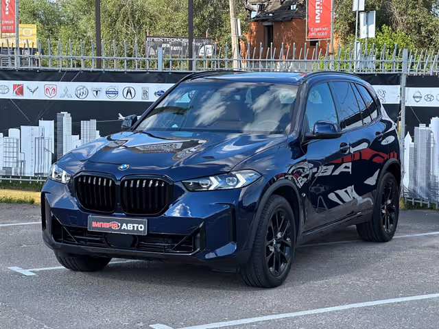 BMW X5 - фото 1
