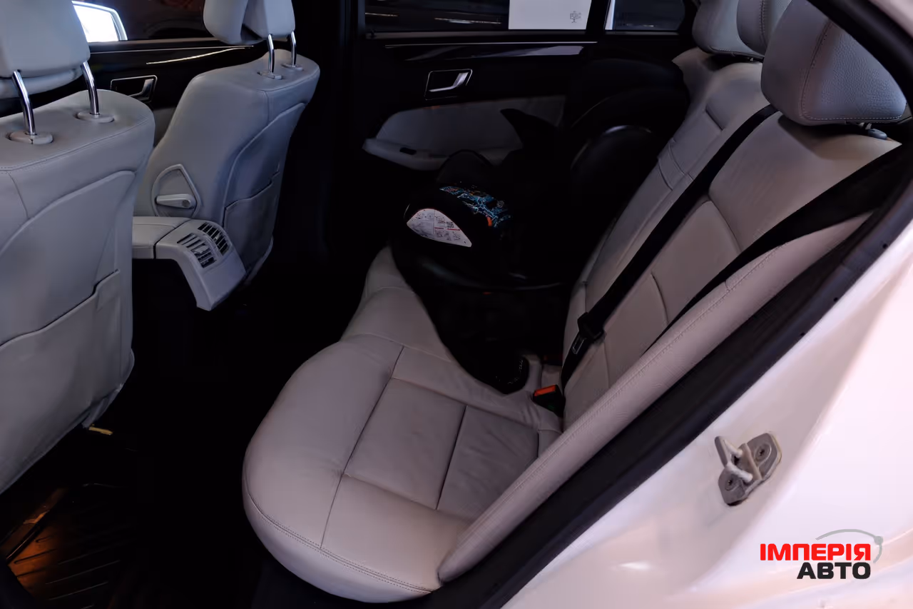Mercedes-Benz E-Класс - фото 8