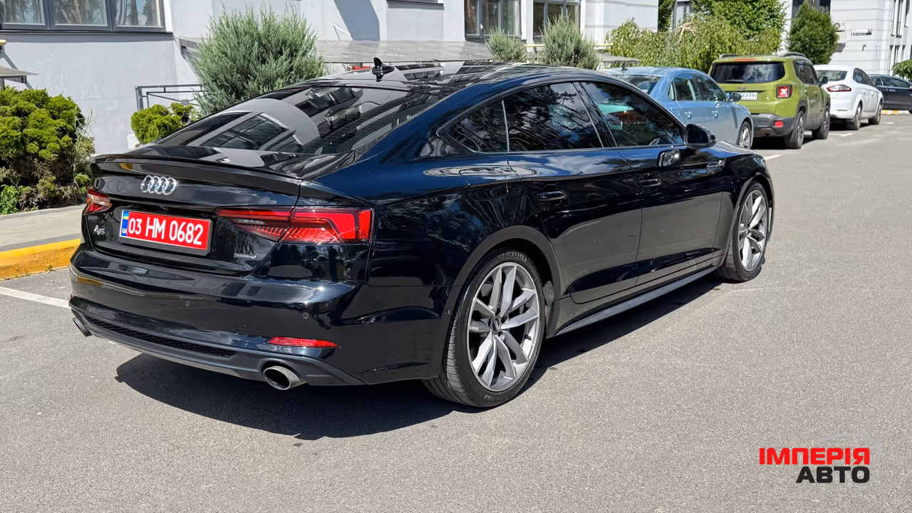 Audi A5 - фото 11