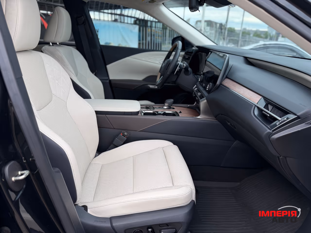 Lexus RX - фото 20