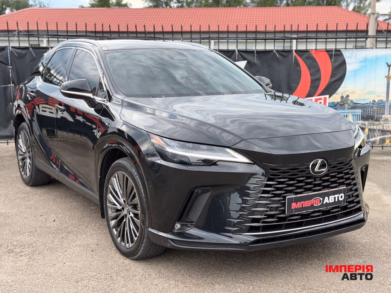 Lexus RX - фото 1
