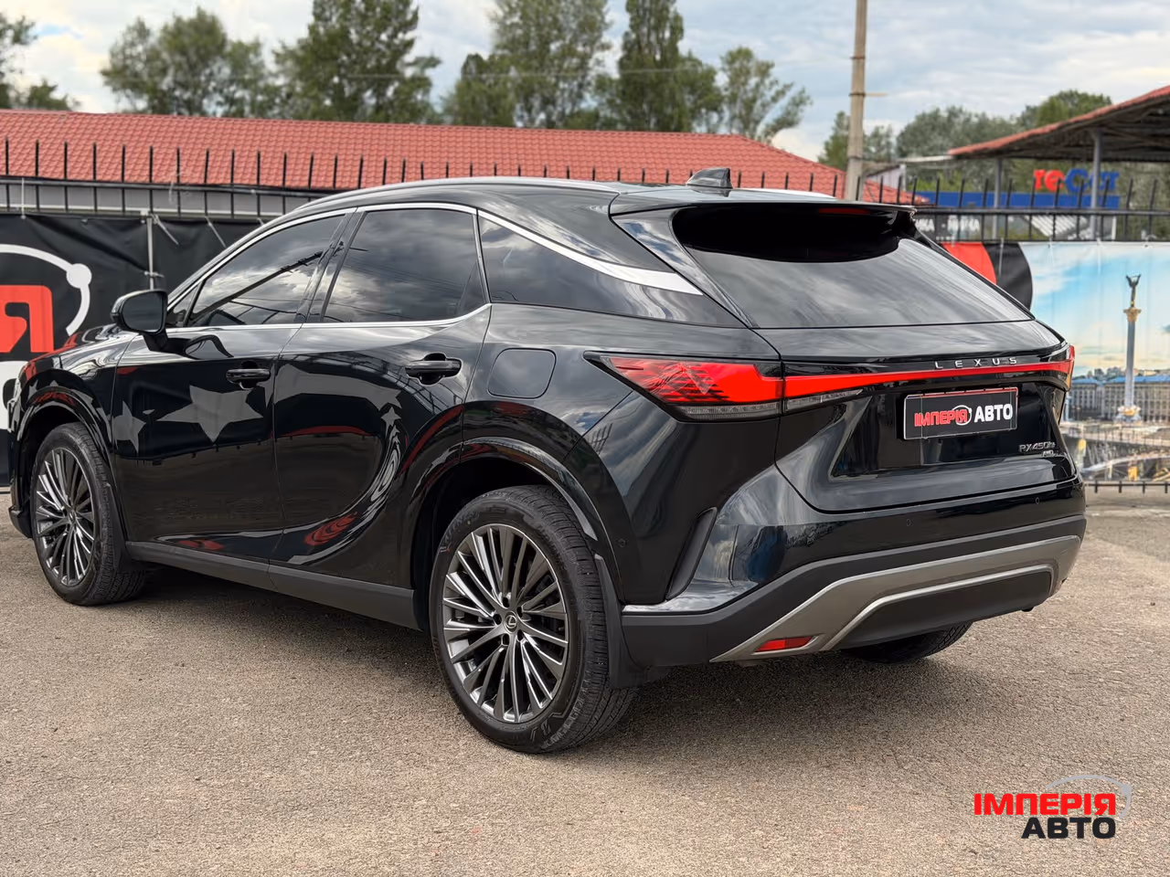 Lexus RX - фото 8