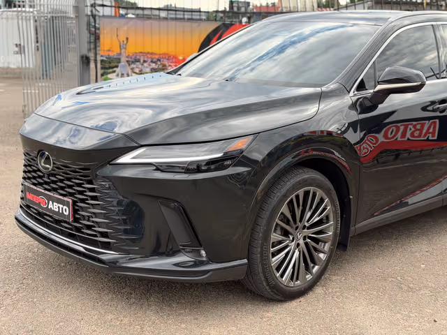 Lexus RX - фото 2