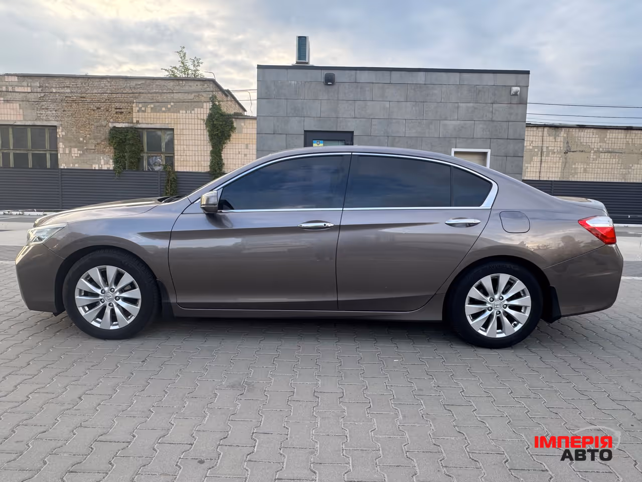 Honda Accord - фото 3