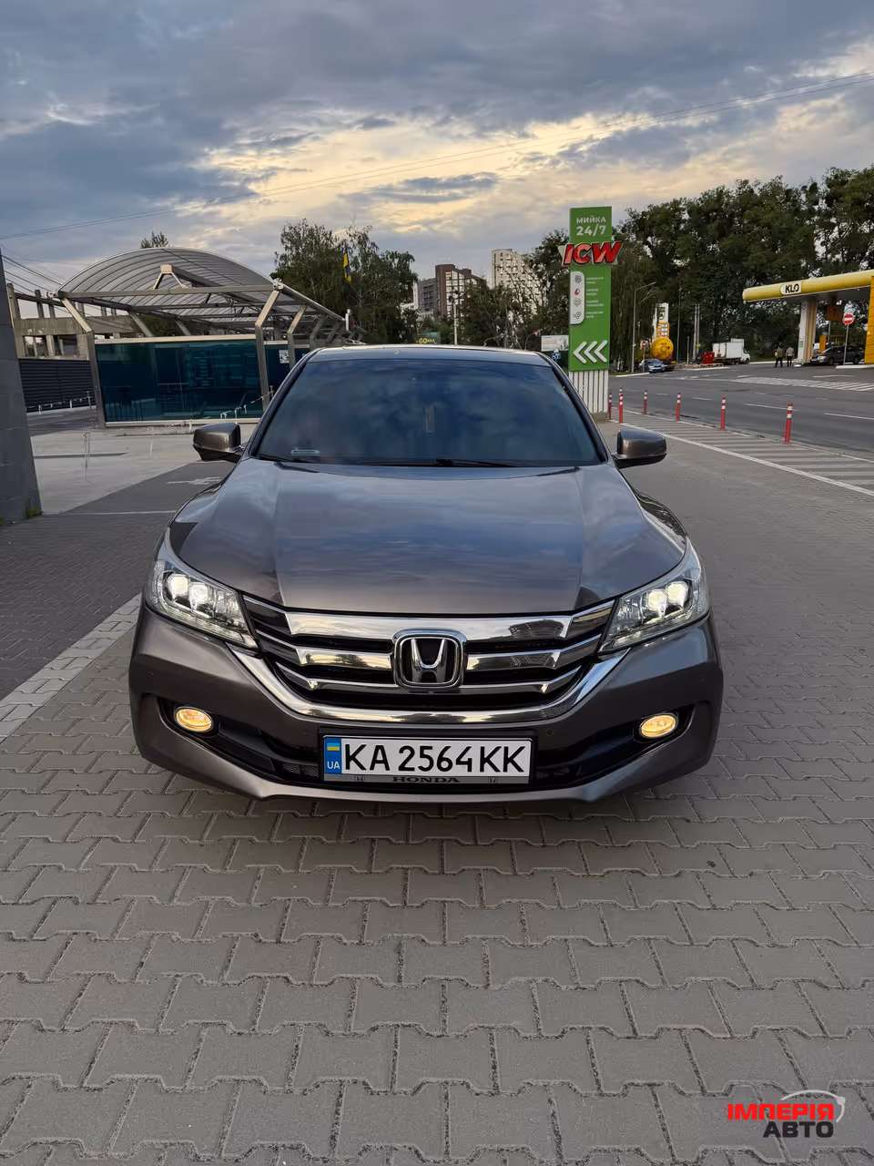 Honda Accord - фото 1