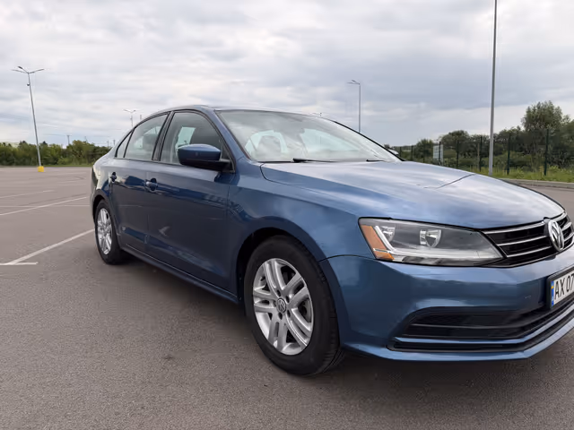 Volkswagen Jetta - фото 1