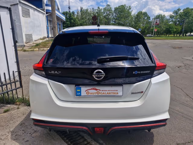 Nissan Leaf - фото 4