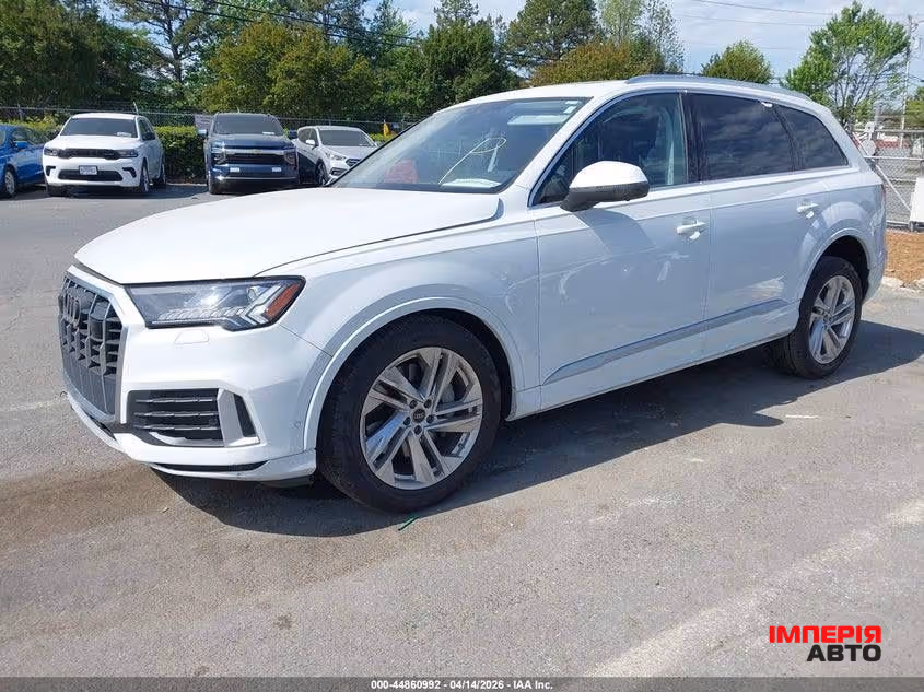 Audi Q7 - фото 1