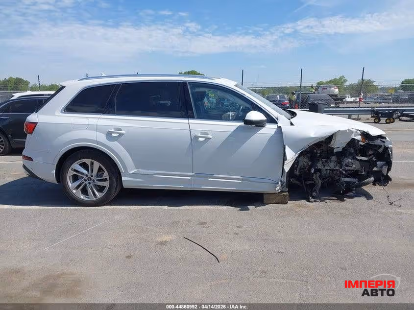 Audi Q7 - фото 7