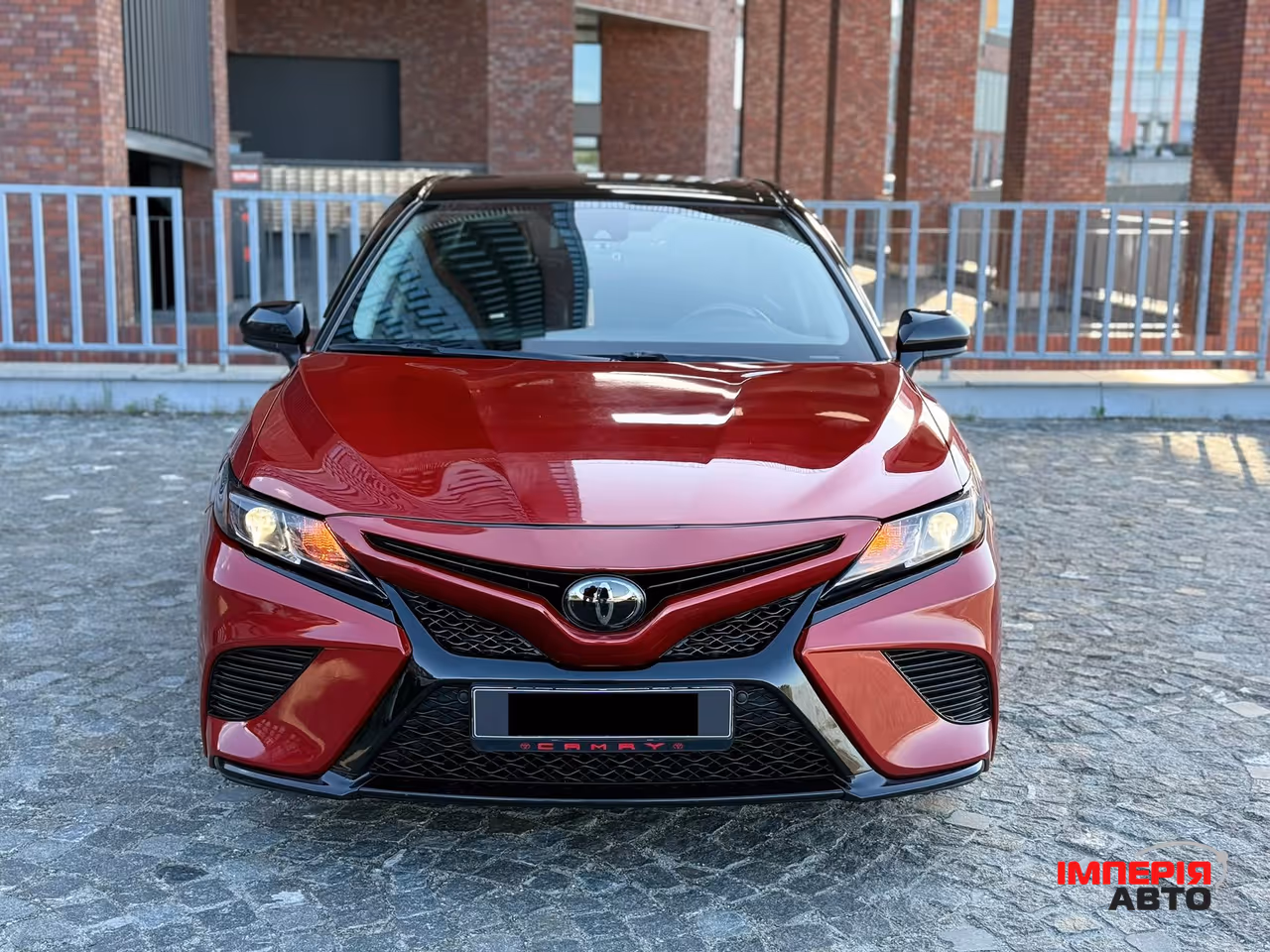 Toyota Camry - фото 2