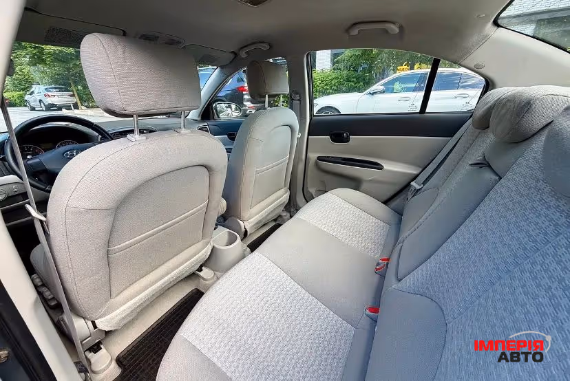 Hyundai Accent - фото 23