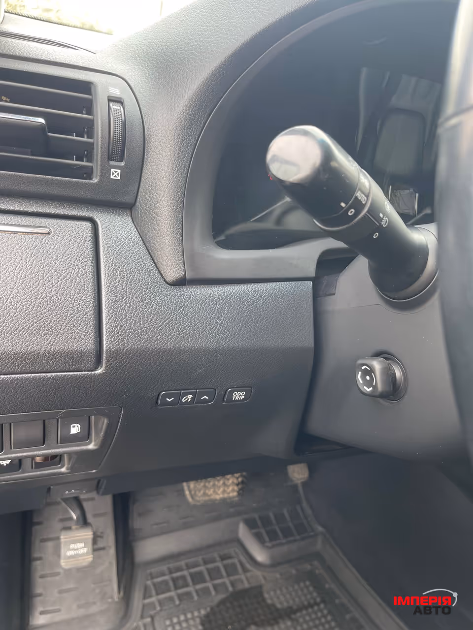 Lexus RX - фото 21
