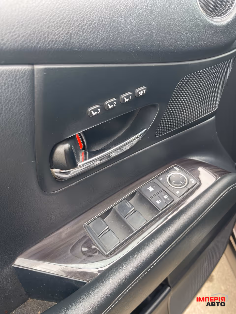 Lexus RX - фото 26