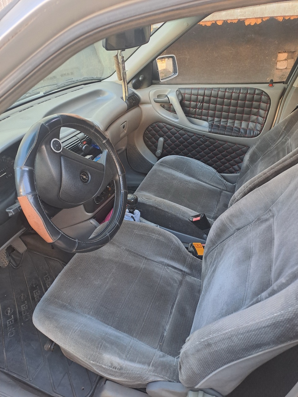 Opel Astra - фото 8