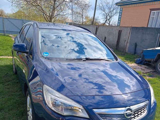 Opel Astra - фото 2