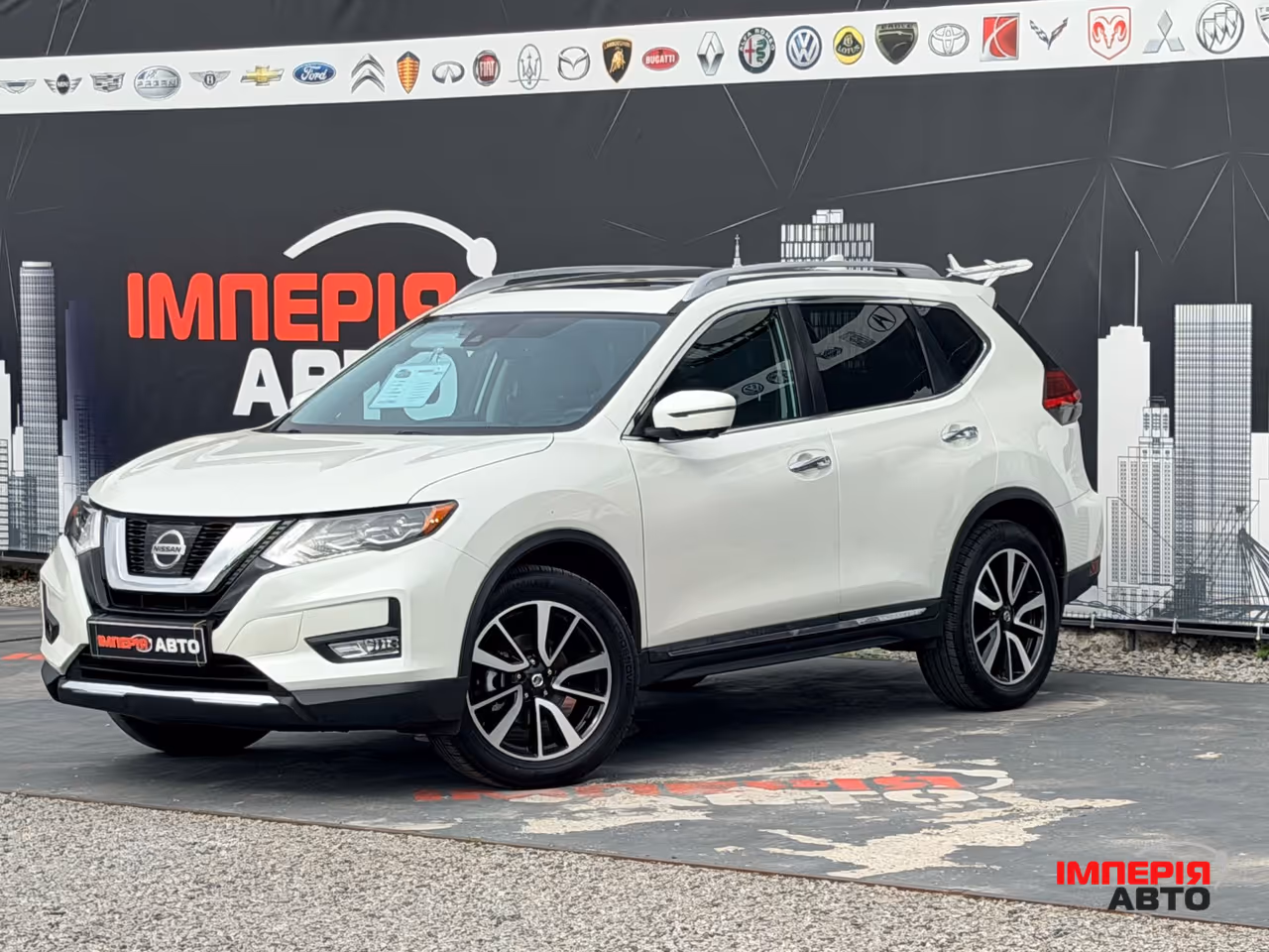 Nissan Rogue - фото 1