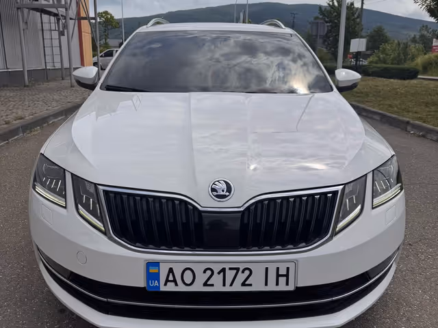 Skoda Octavia - фото 1