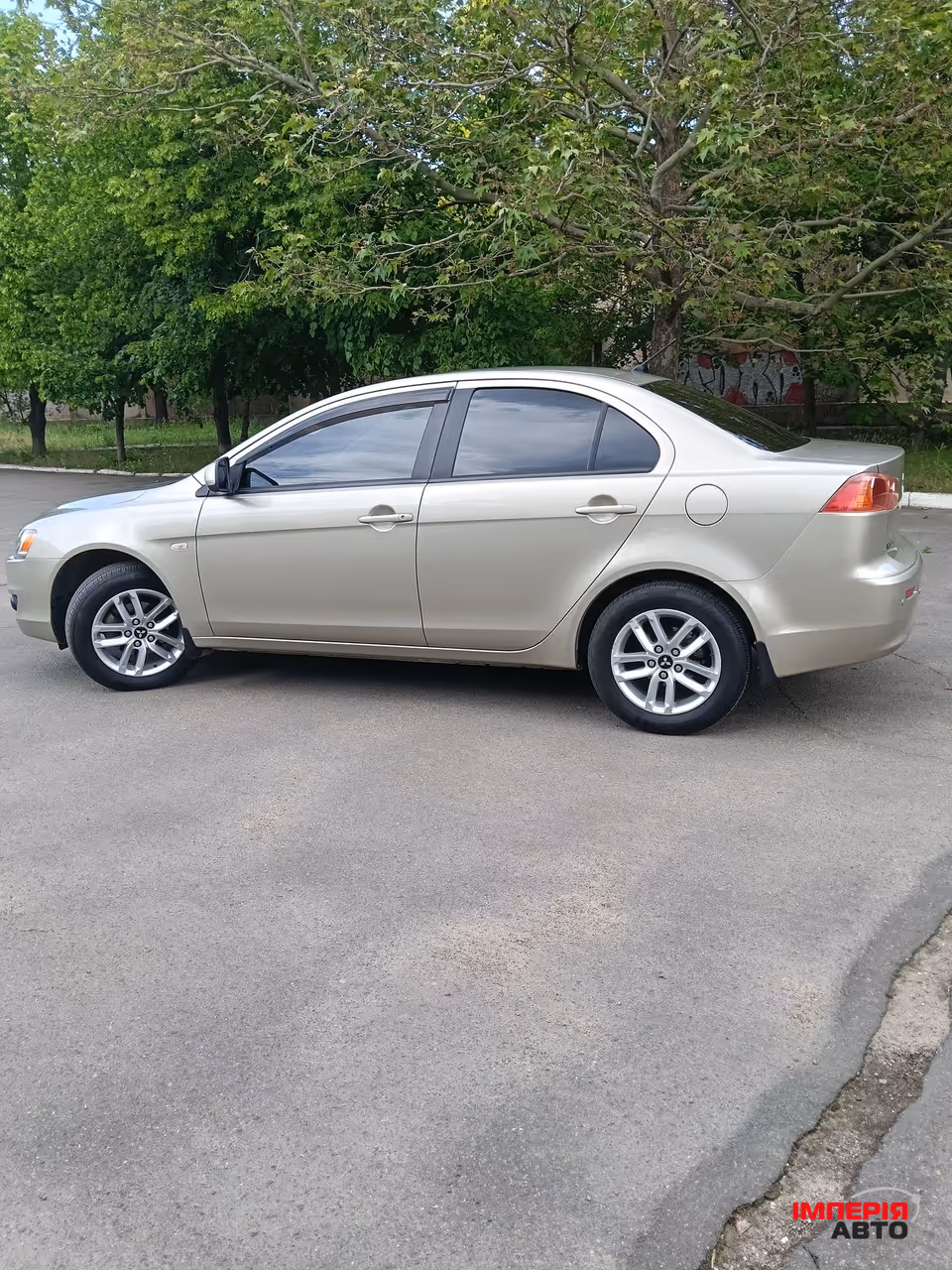 Mitsubishi Lancer - фото 6